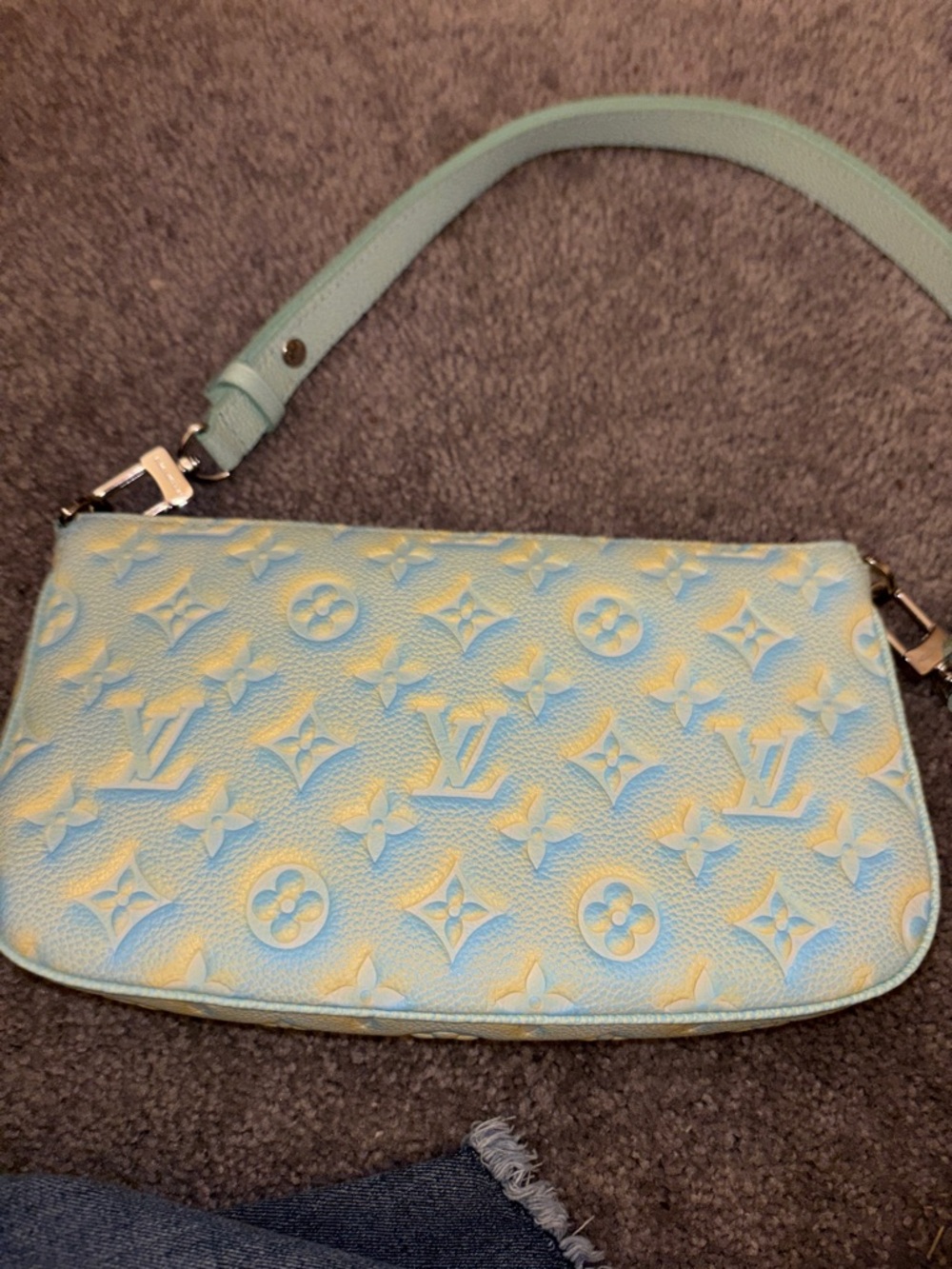 Louis Vuitton Mint and Pastel Yellow Monogram Mini Pochette - Picture 3 of 11